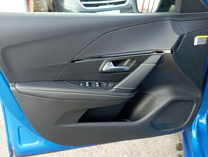 PEUGEOT 208 2021 - Photo n°34