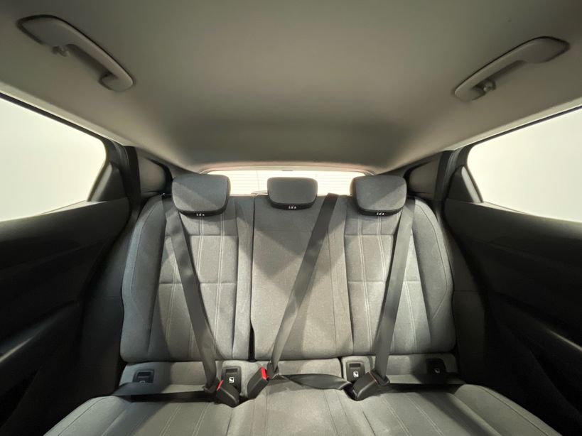 RENAULT MEGANE E TECH 2023 - Photo n°44