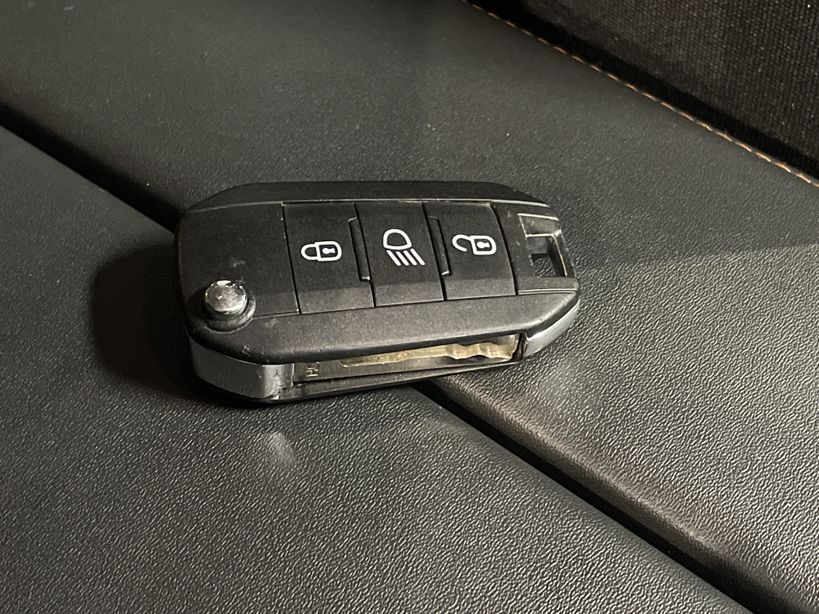 PEUGEOT 3008 BUSINESS 2020 - Photo n°52