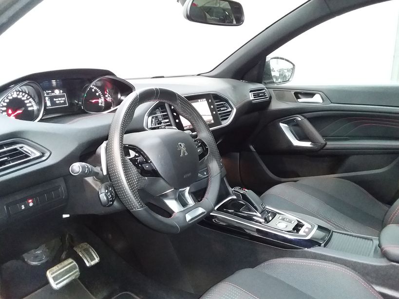PEUGEOT 308 2019 - Photo n°6