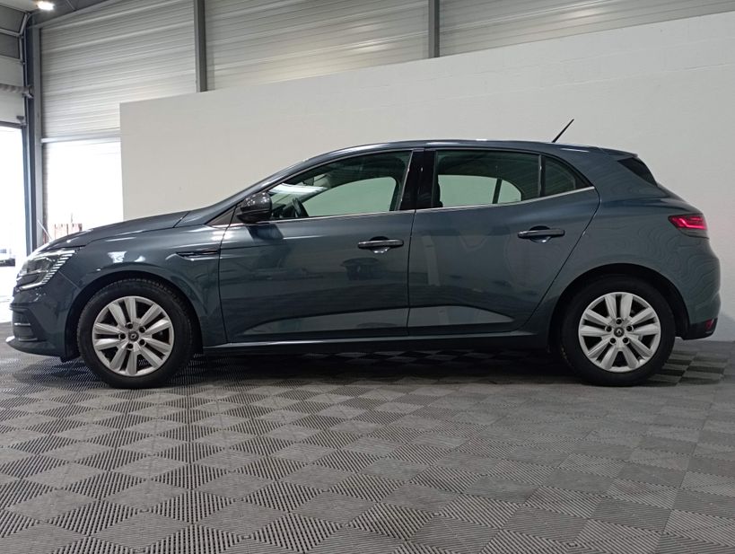 RENAULT MEGANE IV BERLINE 2021 - Photo n°5