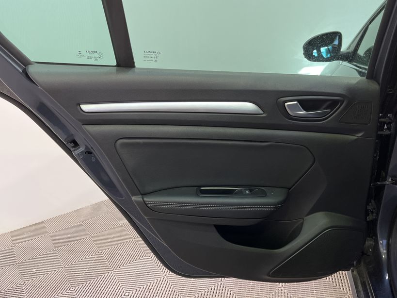 RENAULT MEGANE IV ESTATE 2021 - Photo n°36