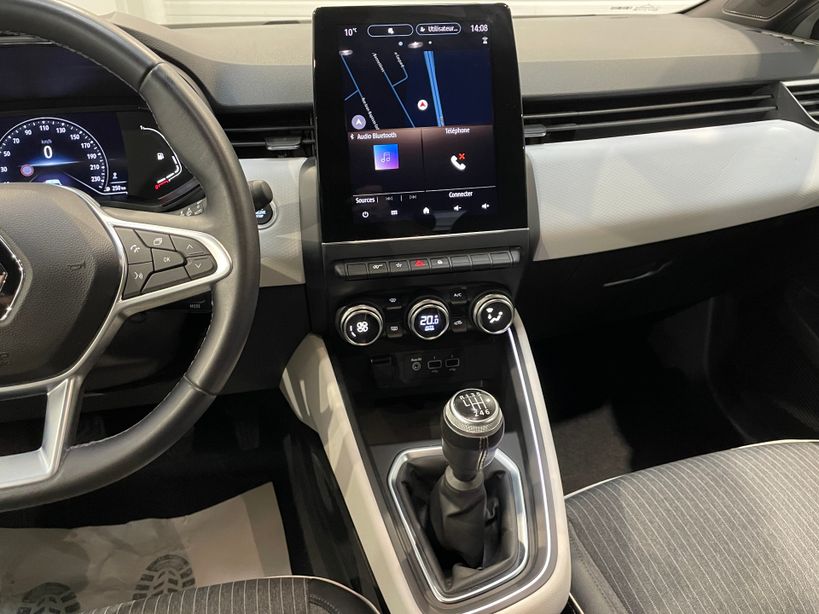 RENAULT CLIO V 2022 - Photo n°15