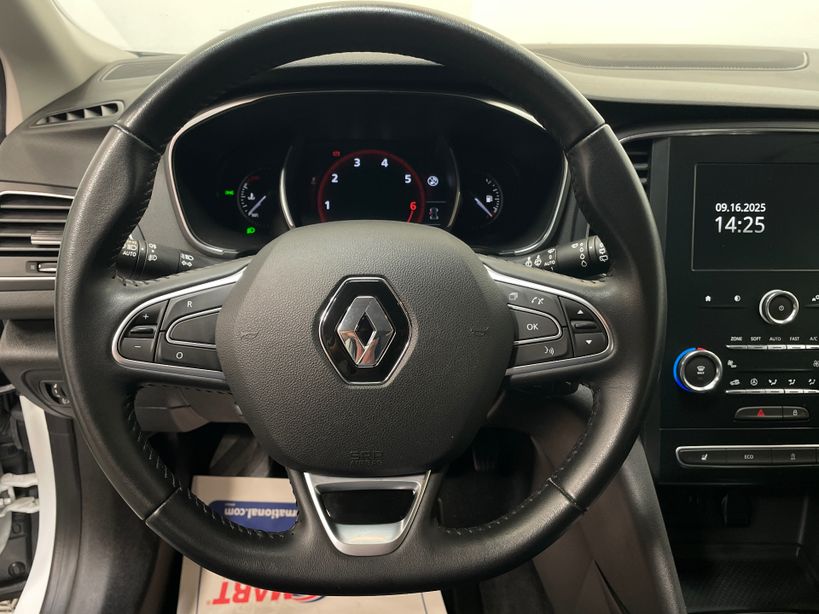 RENAULT MEGANE IV ESTATE BUSINESS 2021 - Photo n°11