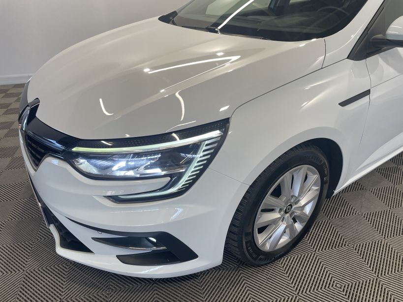 RENAULT MEGANE IV BERLINE 2022 - Photo n°3