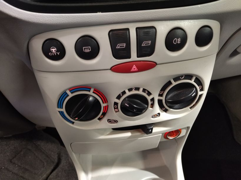 FIAT PUNTO 2004 - Photo n°11