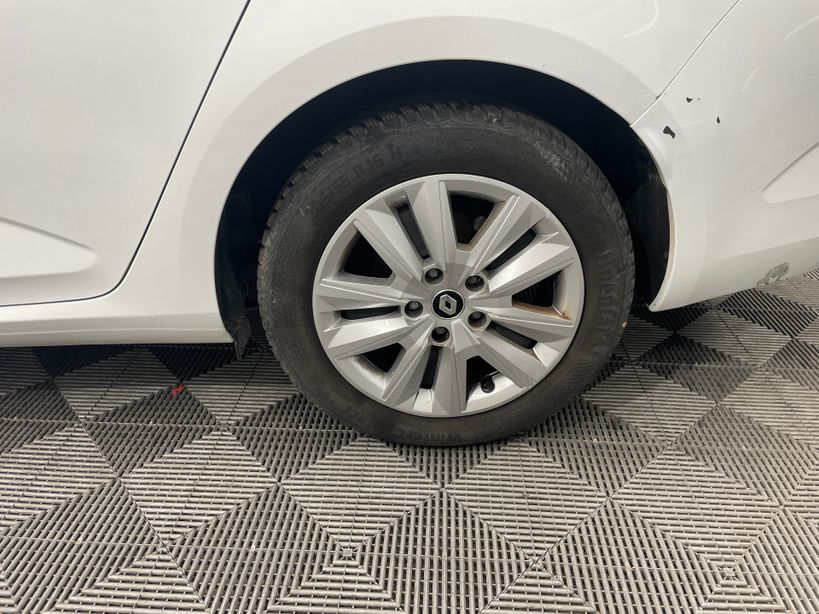 RENAULT MEGANE IV ESTATE 2022 - Photo n°36