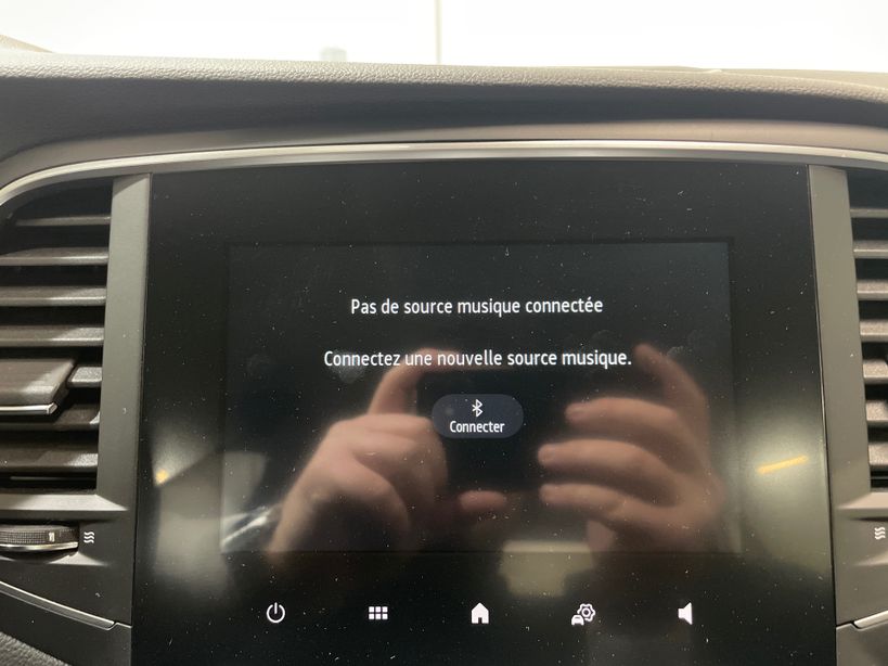 RENAULT MEGANE IV BERLINE 2023 - Photo n°18