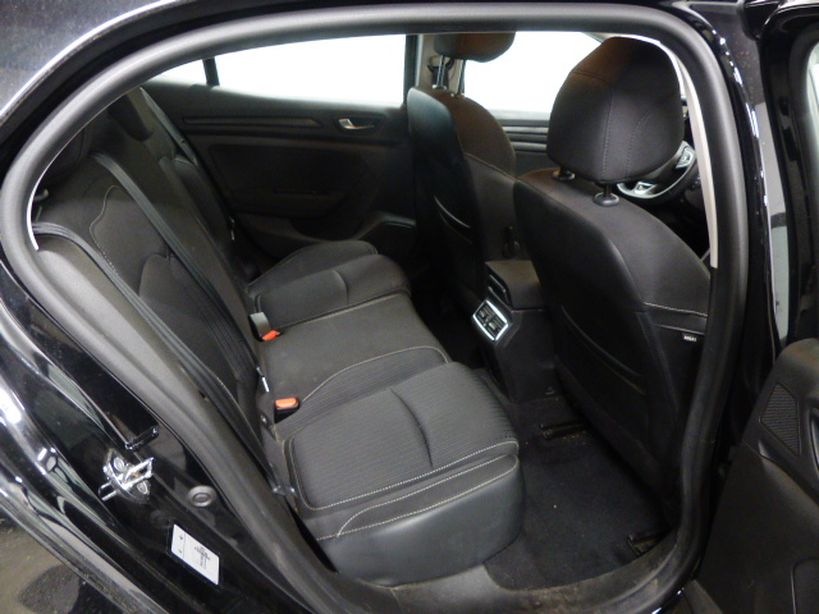 RENAULT MEGANE IV BERLINE BUSINESS 2019 - Photo n°11