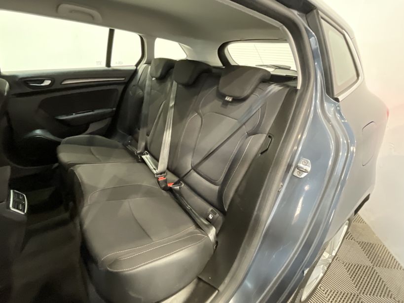 RENAULT MEGANE IV ESTATE 2021 - Photo n°10