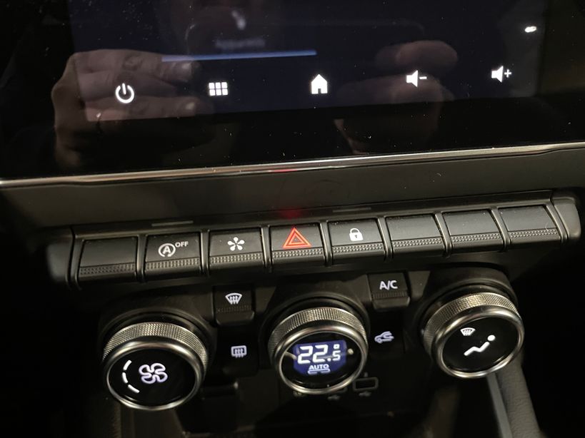 RENAULT CAPTUR 2022 - Photo n°24