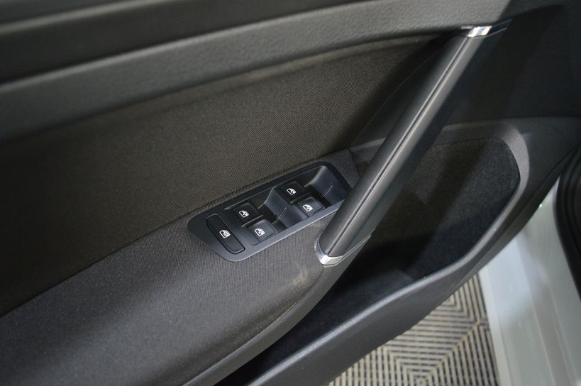 VOLKSWAGEN GOLF SW 2018 - Photo n°34