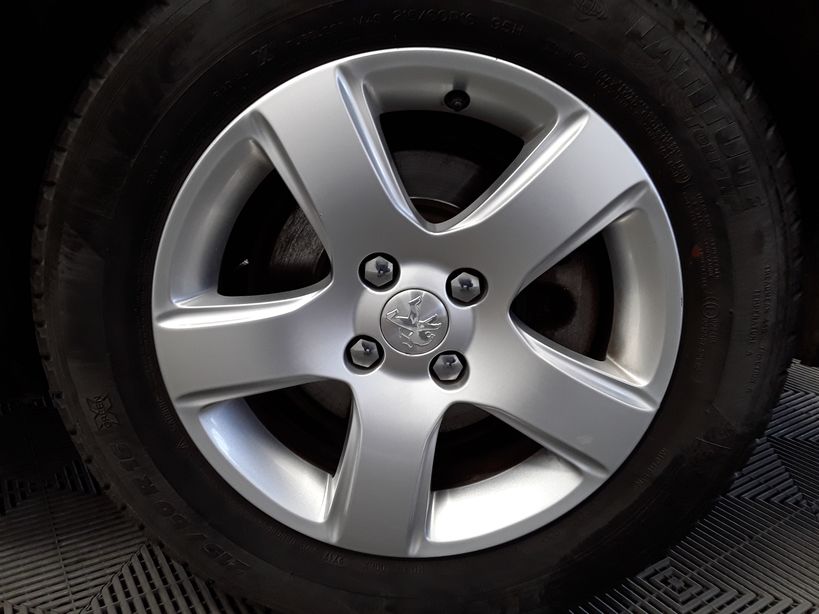 PEUGEOT 3008 HYBRID4 2012 - Photo n°22