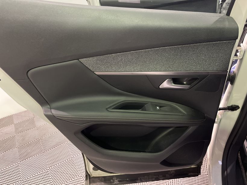 PEUGEOT 3008 2019 - Photo n°38