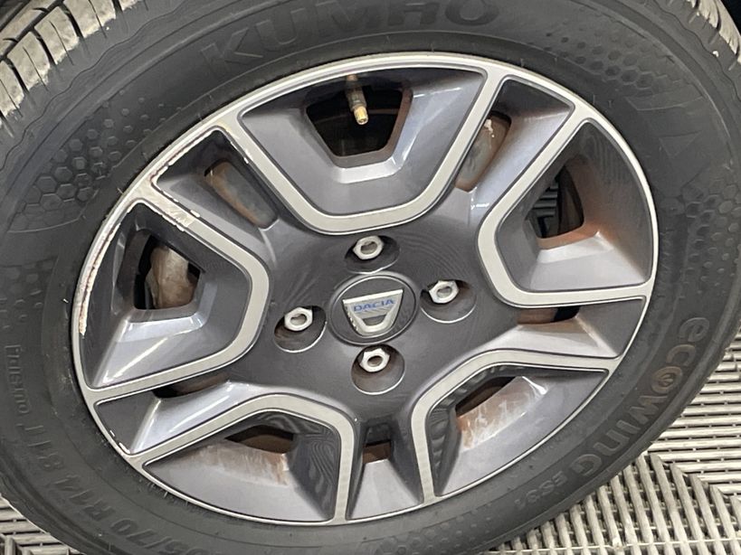 DACIA SPRING 2022 - Photo n°2