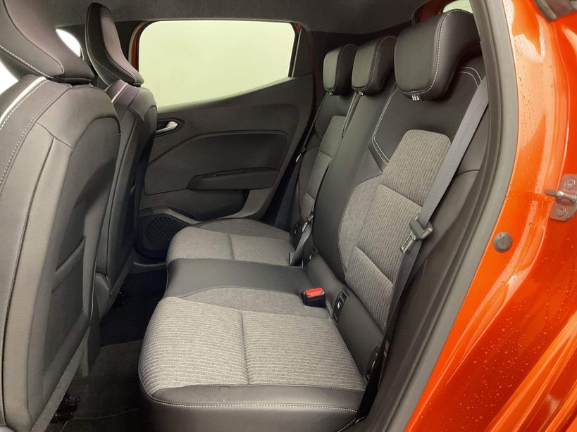 RENAULT CLIO V 2023 - Photo n°14