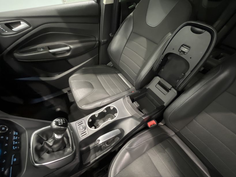 FORD KUGA 2015 - Photo n°21