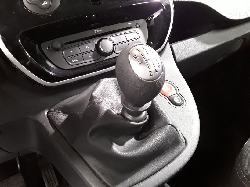 RENAULT KANGOO 2018 - Photo n°15