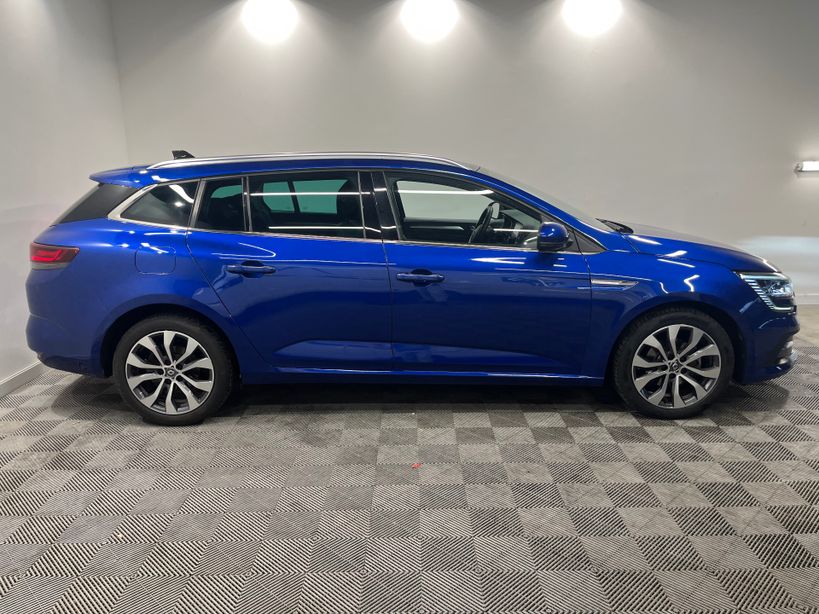 RENAULT MEGANE IV ESTATE 2023 - Photo n°4