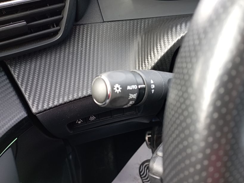 PEUGEOT 208 2021 - Photo n°30