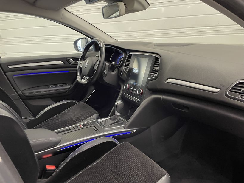 RENAULT MEGANE IV ESTATE 2020 - Photo n°10