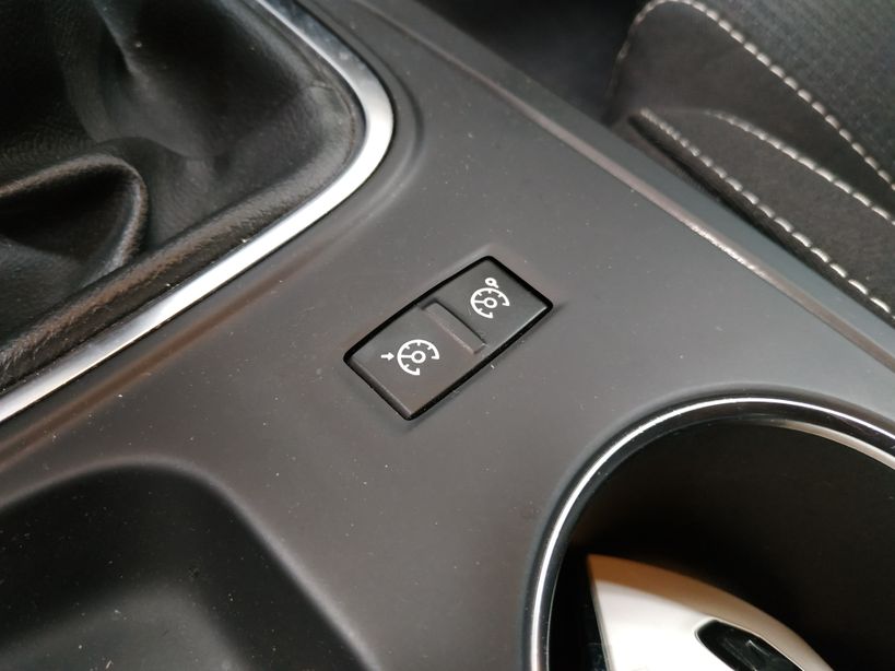 RENAULT MEGANE IV BERLINE BUSINESS 2019 - Photo n°31