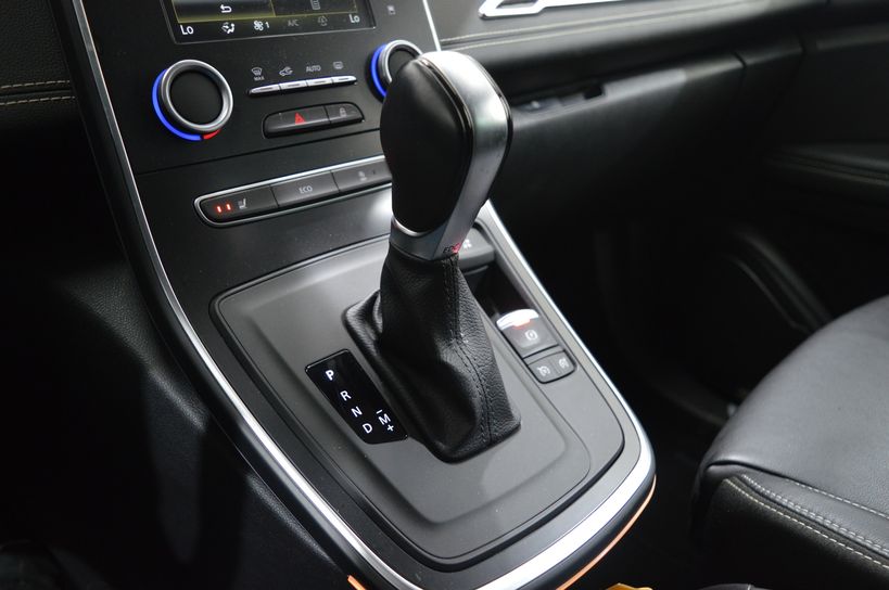 RENAULT GRAND SCENIC IV BUSINESS 2017 - Photo n°23