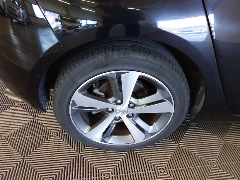 PEUGEOT 308 2020 - Photo n°12