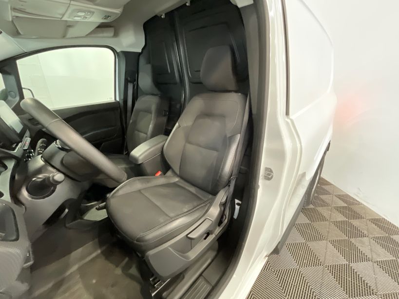 RENAULT KANGOO VAN 2023 - Photo n°9