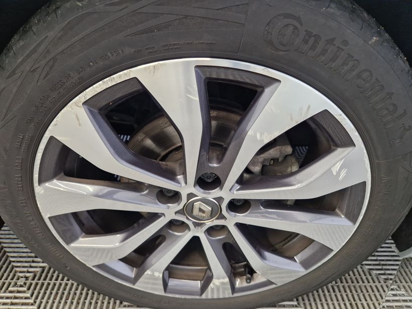 RENAULT MEGANE IV BERLINE 2023 - Photo n°16