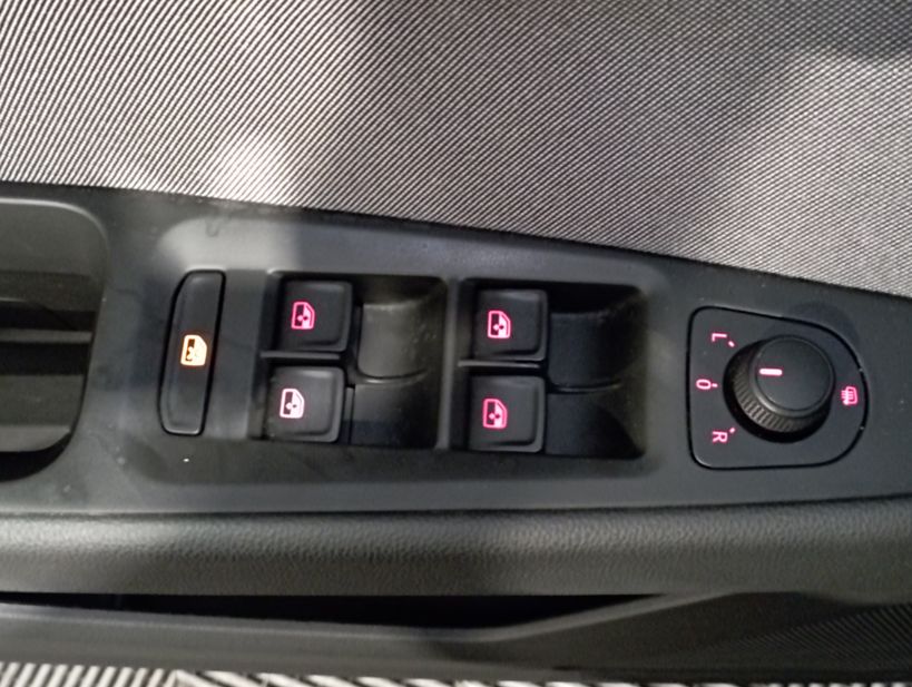 SEAT LEON SPORTSTOURER 2020 - Photo n°23