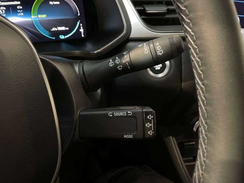 RENAULT CAPTUR 2023 - Photo n°32