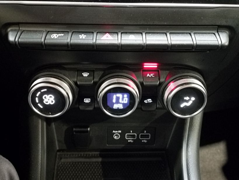 RENAULT CAPTUR 2021 - Photo n°21