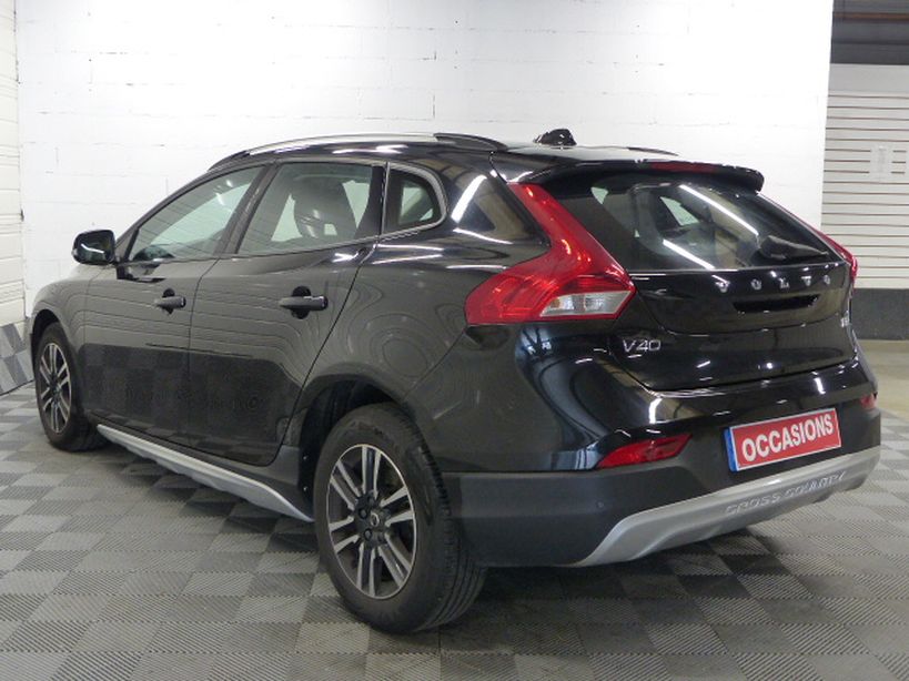 VOLVO V40 CROSS COUNTRY BUSINESS 2017 - Photo n°17