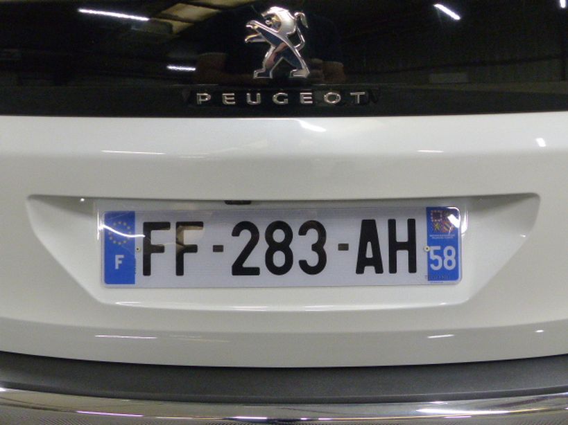 PEUGEOT 3008 2019 - Photo n°3
