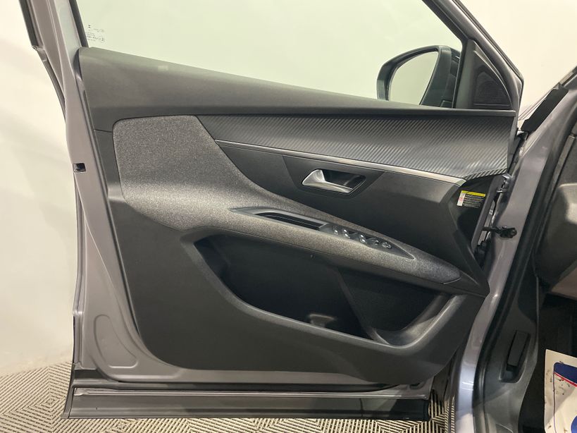 PEUGEOT 5008 2023 - Photo n°39