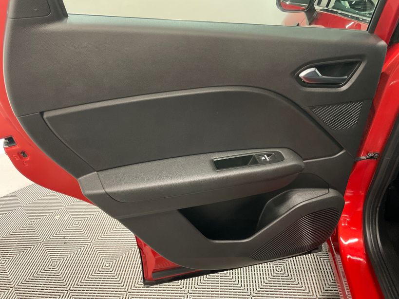 RENAULT CAPTUR 2023 - Photo n°26
