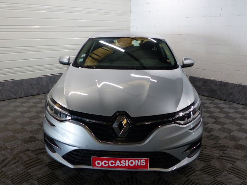 RENAULT MEGANE IV BERLINE 2021 - Photo n°2