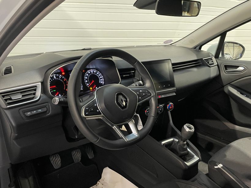 RENAULT CLIO V 2021 - Photo n°10