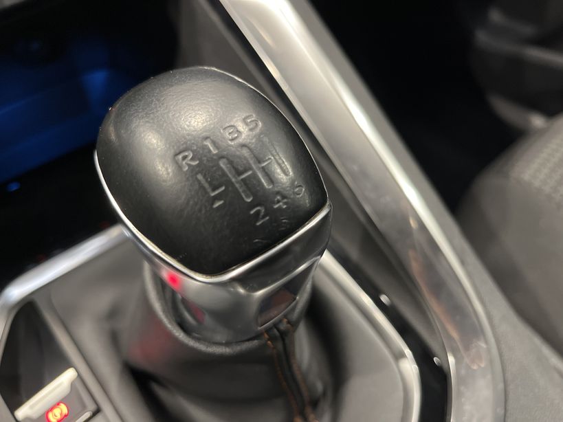 PEUGEOT 3008 BUSINESS 2020 - Photo n°20