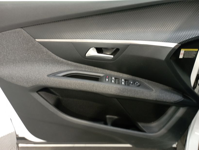 PEUGEOT 3008 BUSINESS 2019 - Photo n°27