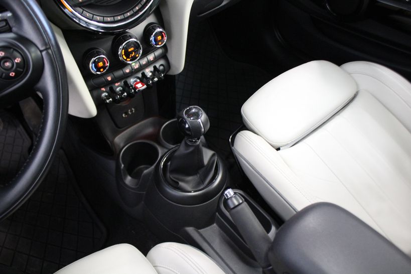 MINI MINI F56 2014 - Photo n°22