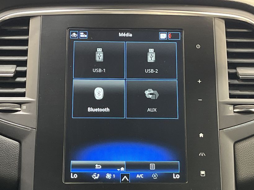 RENAULT MEGANE IV BERLINE 2020 - Photo n°17