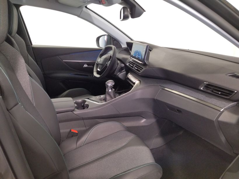 PEUGEOT 3008 2022 - Photo n°8