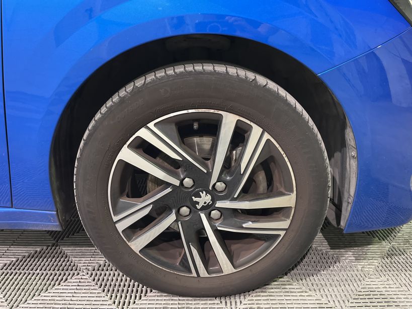 PEUGEOT 208 2021 - Photo n°6