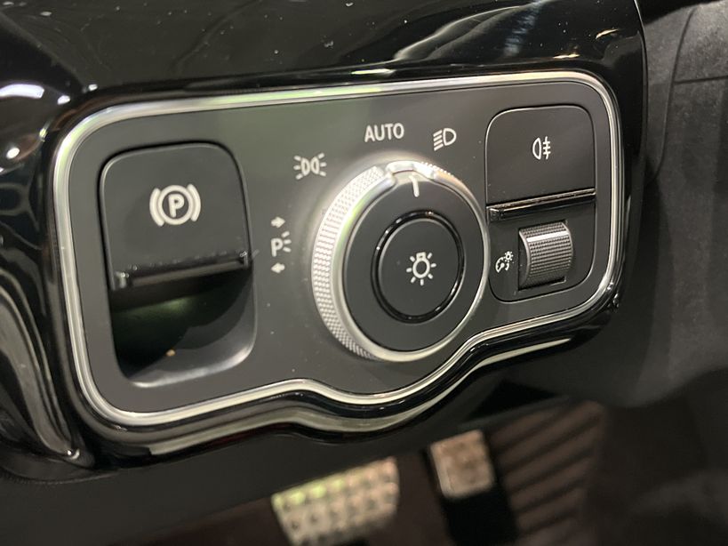 MERCEDES CLASSE A 2019 - Photo n°31