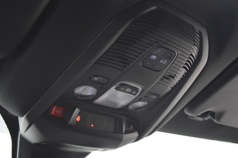 PEUGEOT 5008 2018 - Photo n°10