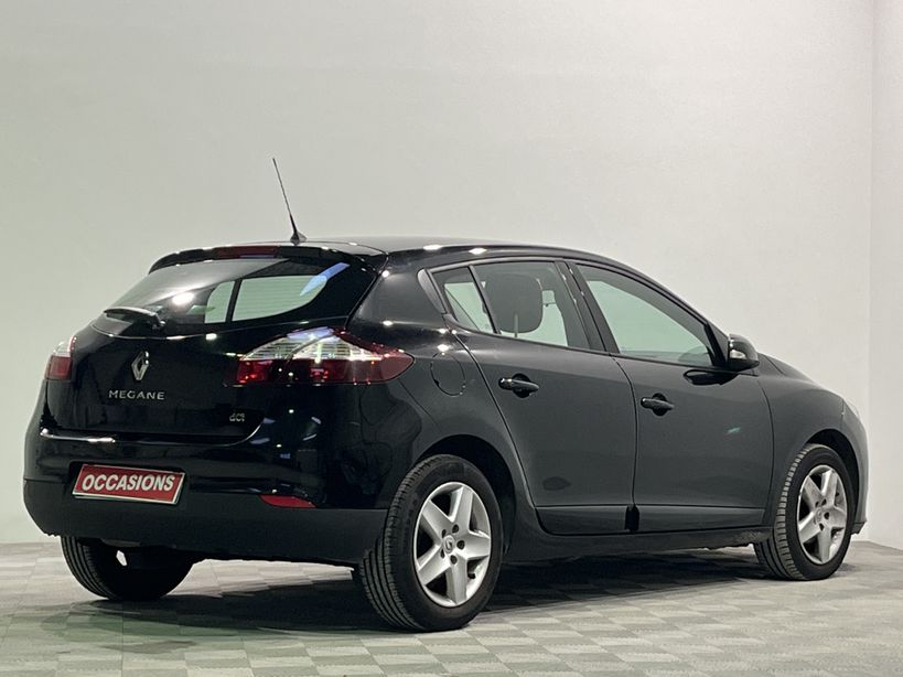 RENAULT MEGANE III BERLINE 2015 - Photo n°3