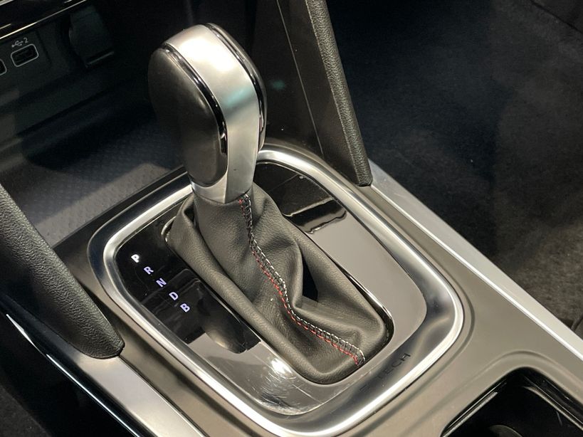 RENAULT MEGANE IV BERLINE 2021 - Photo n°19