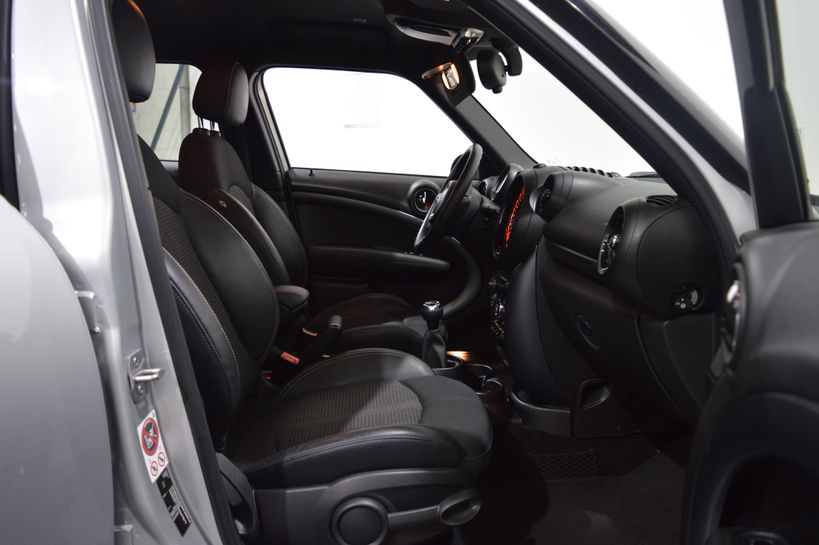 MINI MINI COUNTRYMAN R60 2015 - Photo n°8